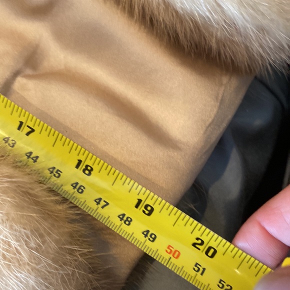 Mink cape - Picture 6 of 14